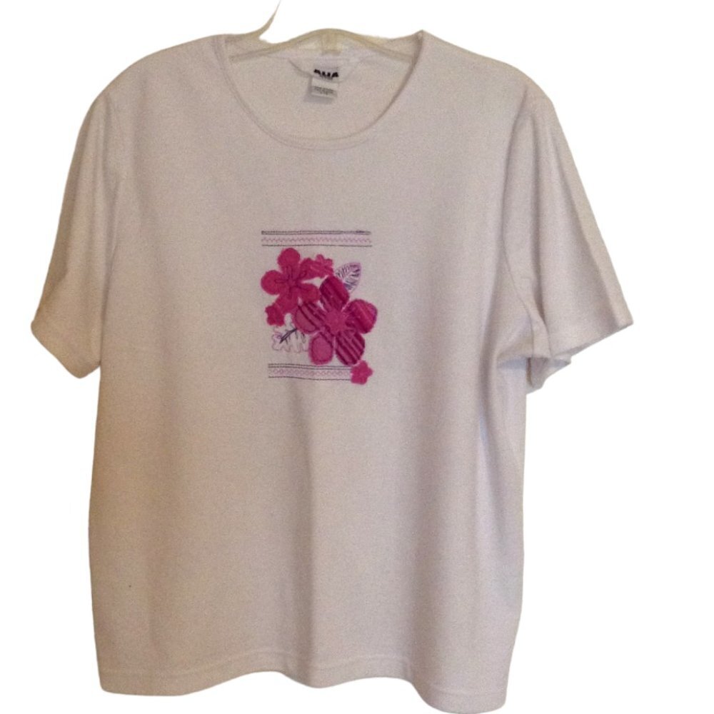 Alia Petites Women's White Short Sleeve Top T-Shirt Size L Pink Floral Applique